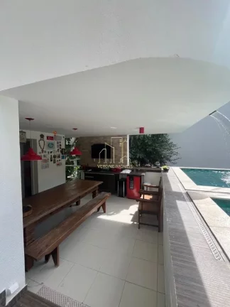 Imagem Casa Alto Padrão à Venda em Alphaville Salvador I | 600m² Privativos | 4 Suítes | Energia Solar | Espaço Gourmet
