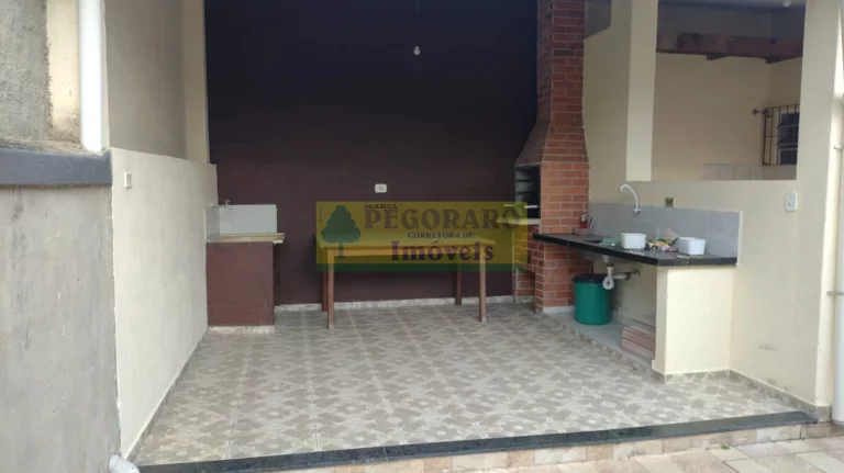 Imagem Imperdível Casa de 4 Quartos na Prainha, Caraguatatuba-SP: 2 Suítes, 2 Salas, 4 Banheiros, 4 Vagas de Garagem!