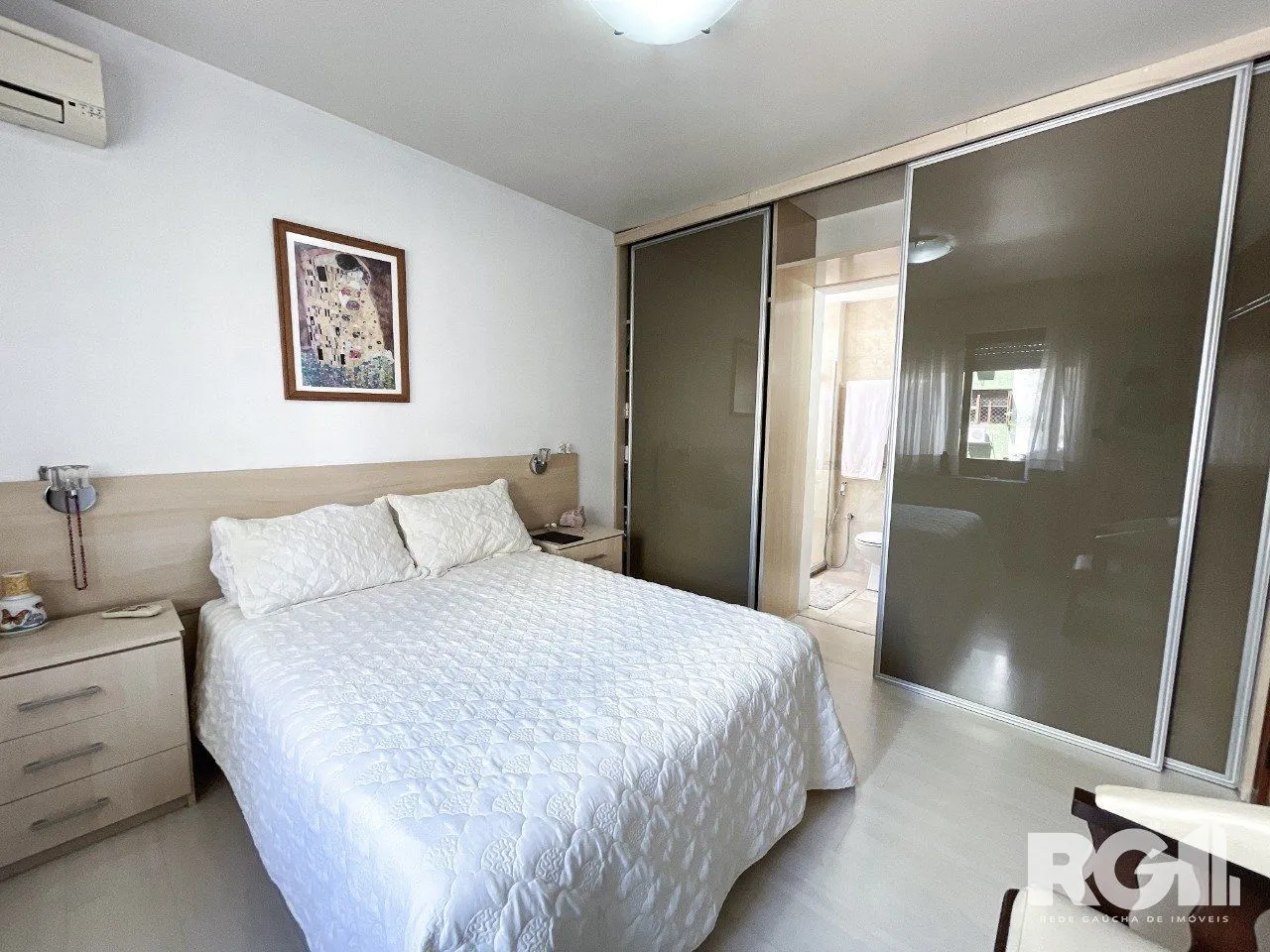 Imagem Apartamento 2D com suíte próximo a Praça da Encol.
