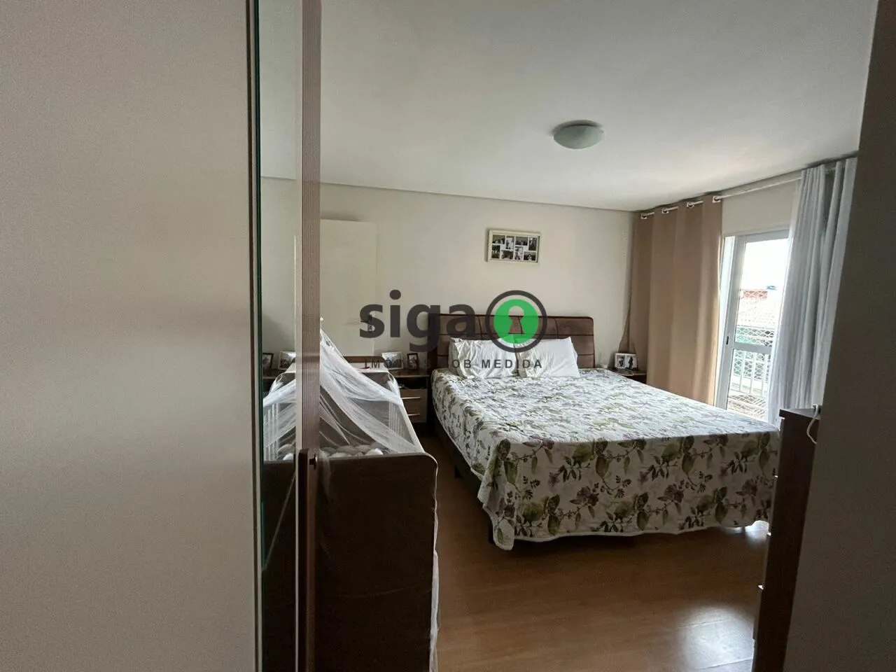 Imagem Linda Casa á venda em Laranjeiras - Casa grande, 4 cagas de garagem e 2 quartos
