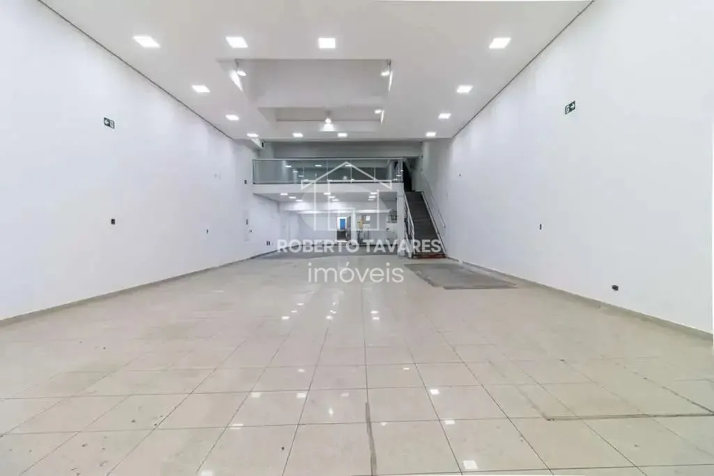Imagem Prédio com 946,05 M² contendo terreno de 8,10 de largura x 44m de profundidade. Excelente localização, entre duas estações de metrô - Estação Marechal Deodoro e Santa Cecilia.