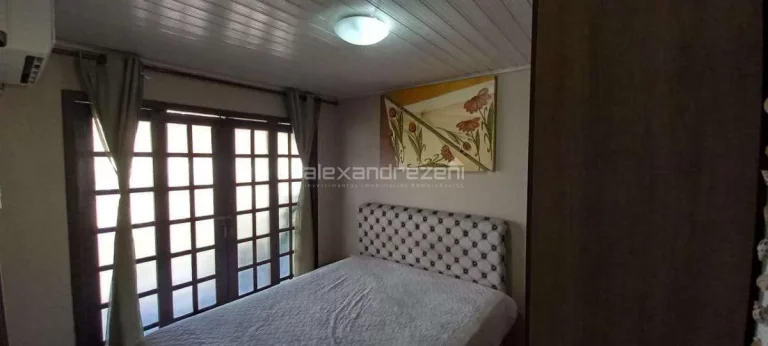 Imagem Casa 4 dormitórios praia de Bombas