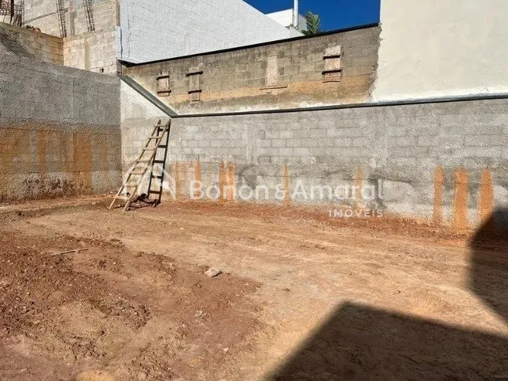 Imagem Lote/Terreno à Venda, com área de 360 m² por R$ 703.000