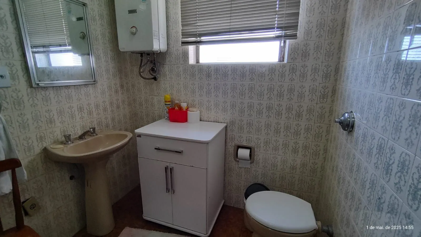 Imagem Apartamento de 4 dormitórios, 2 suítes, sacada, living para 2 ambientes bem amplo.