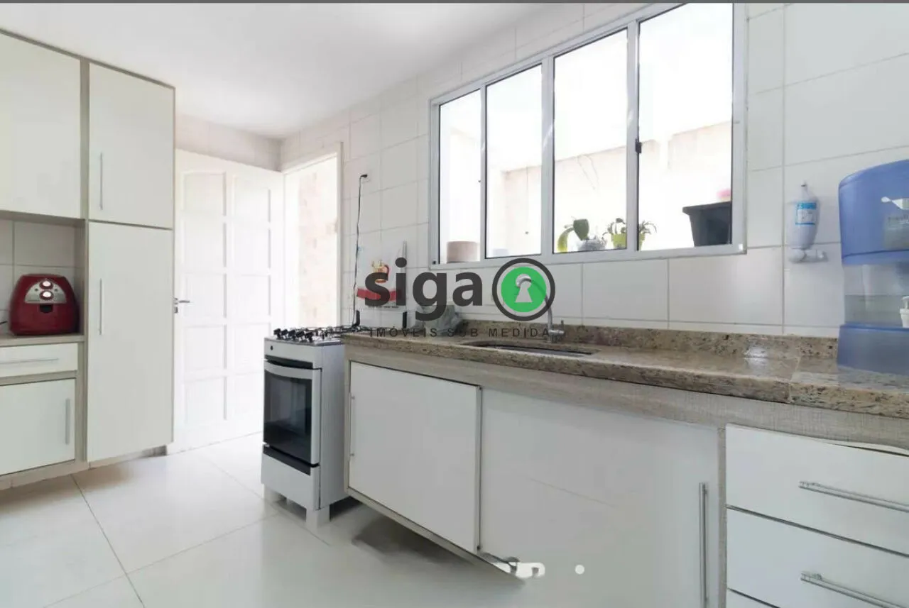 Imagem Casa em Condomínio com Suíte e 2 Vagas em Ambiente Exclusivo.