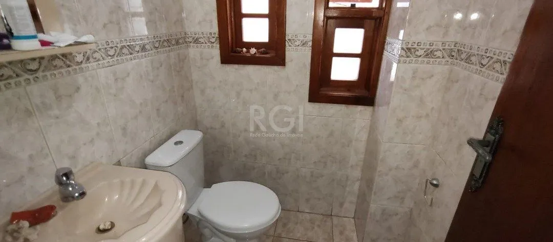 Imagem Casa para Venda - 180m², 4 dormitórios, sendo 1 suites, 3 vagas - Campo Novo