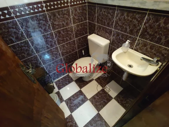 Imagem Casa Duplex com 4 suítes e uma delas com hidro-massagem, Piscina, Churrasqueira, Salão de Festas no Campo Grande em Santos (SP) por R$.1.500.000,00 !