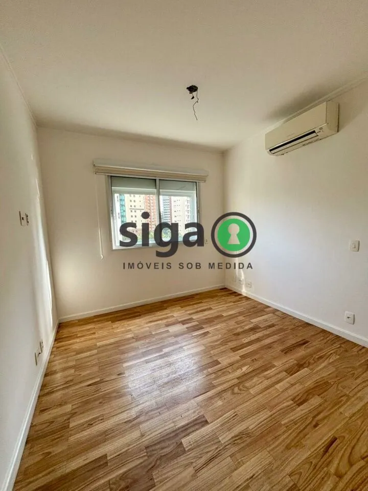 Imagem Apartamento á Venda no Panamby com 4 suítes e 4 vagas