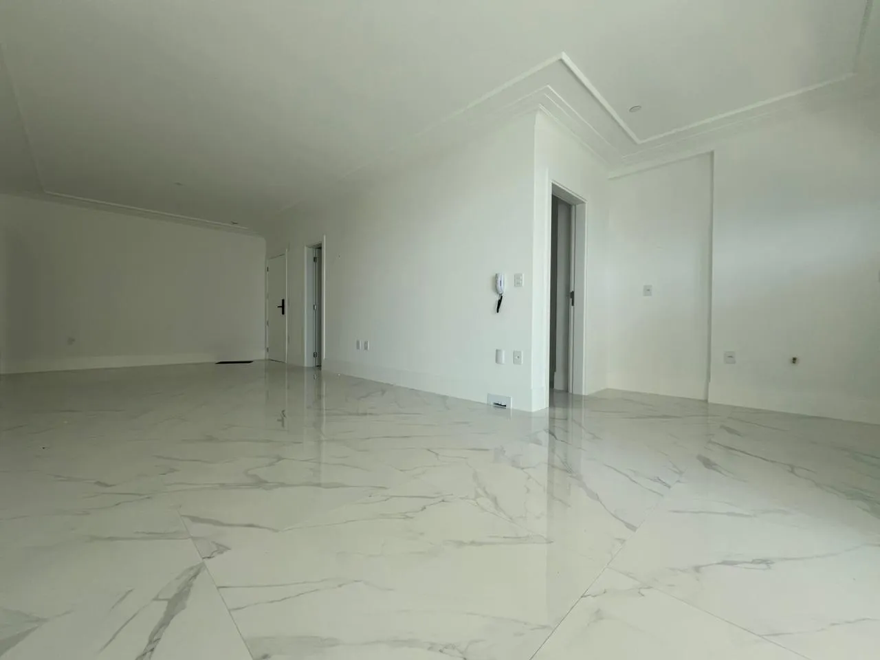 Imagem Apartamento com vista para o mar à venda com 161m2 por R$ 2.400.000,00