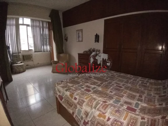 Imagem Apartamento à venda com 176m², 3 quartos, 1 suíte, 2 vagas no Gonzaga em Santos por R$799.000,00