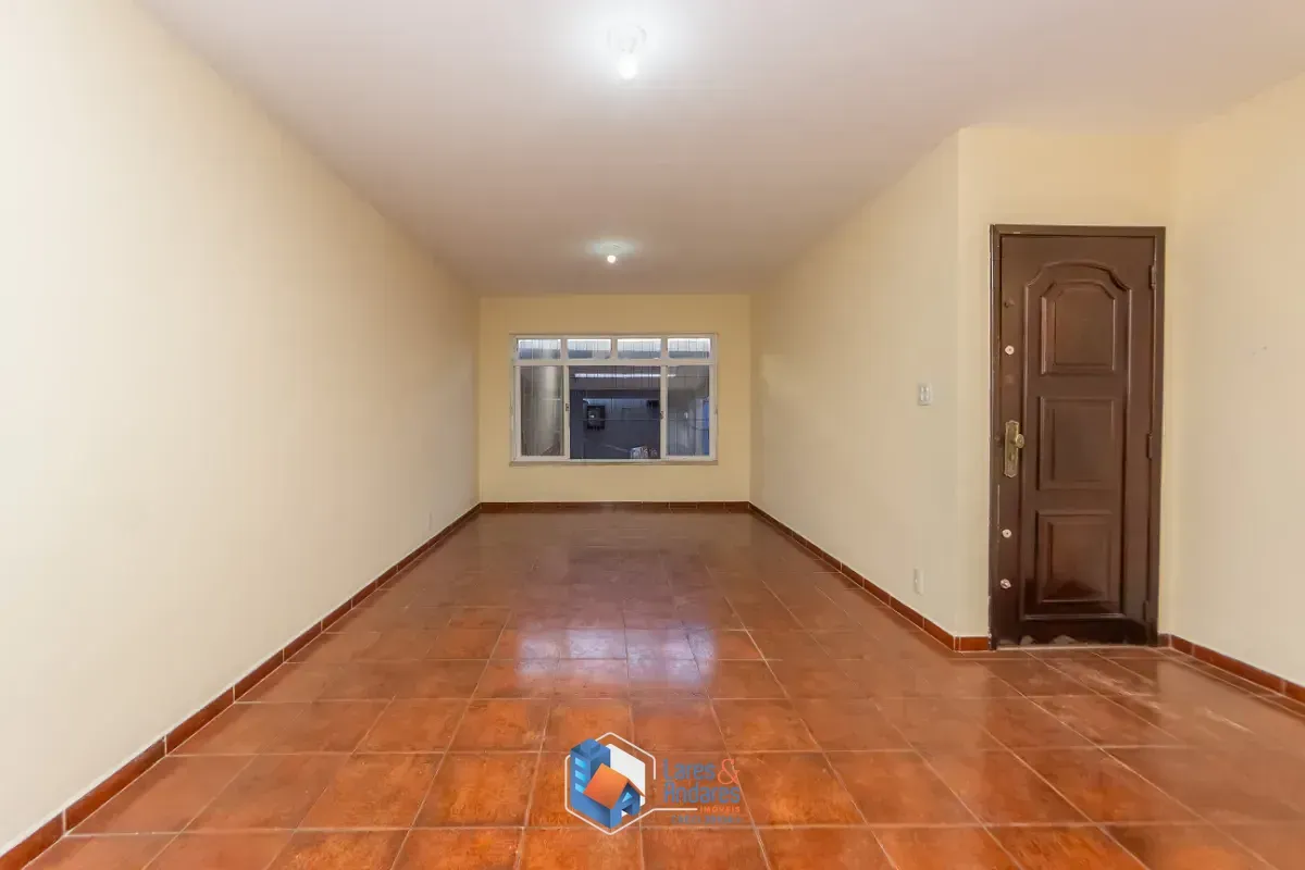 Imagem Sobrado para venda em Sumaré com 3 quartos, sendo 2 suítes, 160m²