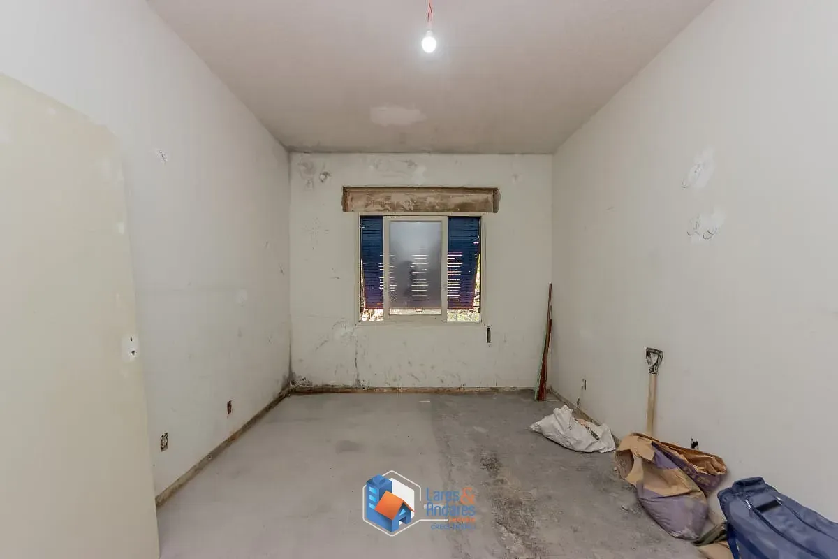 Imagem Sobrado para venda em Planalto Paulista com 3 quartos, sendo 1 suíte, 288m²