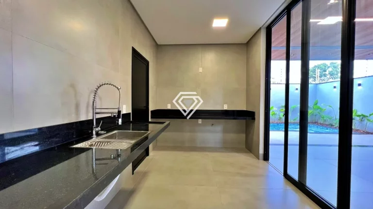 Imagem Casa 3 Suítes + Escritório, 204 m² c/ lazer na 505 Sul