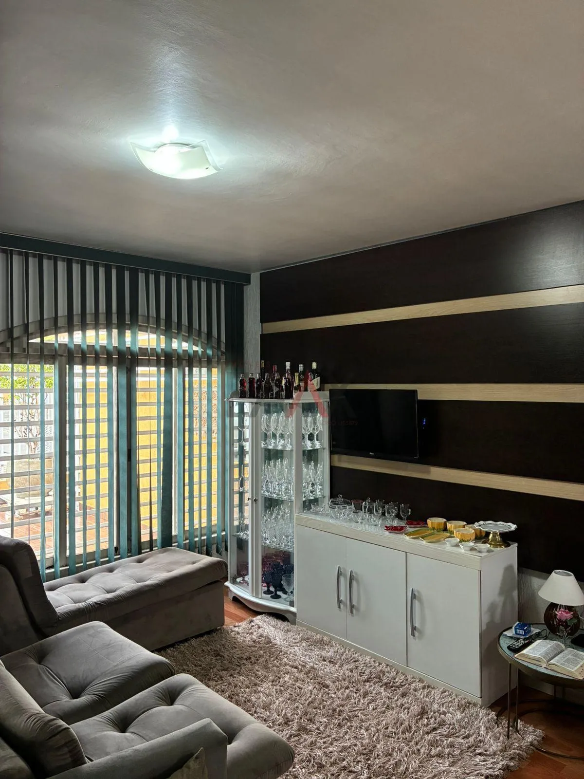 Imagem Casa à Venda no Bonsucesso com Potencial Residencial e Comercial.