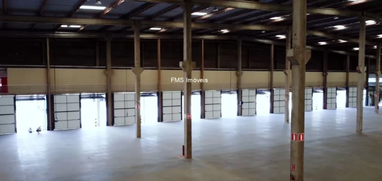 Imagem Galpão com 2100m2 de área fabril e 2500m² total em Itupeva/SP.