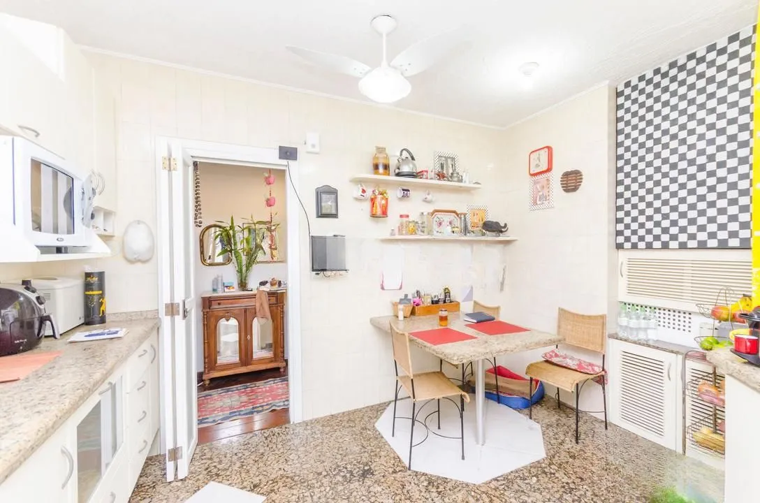 Imagem Apartamento 4 dorms à venda Rua Ciro Gavião, Bela Vista - Porto Alegre