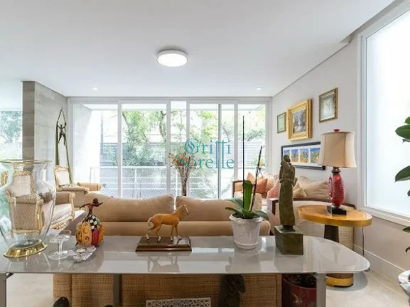 Imagem Casa em Condomínio à Venda em Jardim Cordeiro - São Paulo/SP.