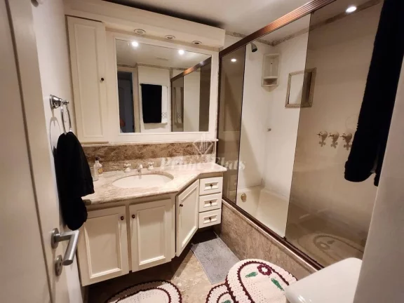 Imagem Flat disponível para locação no Le Premier, com 28m², 1 dormitório e 1 vaga