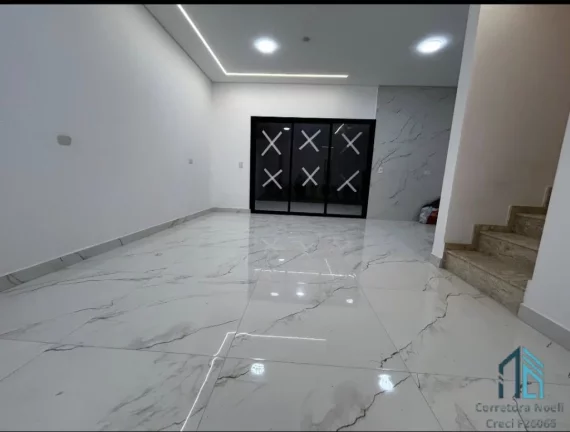 Imagem Sobrado a venda com terreno, 03 suítes, ótima localização em São José dos Pinhais PR