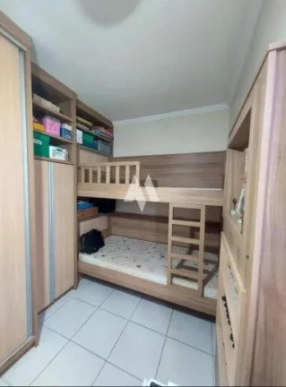 Imagem Casa triplex com piscina á venda em Santos