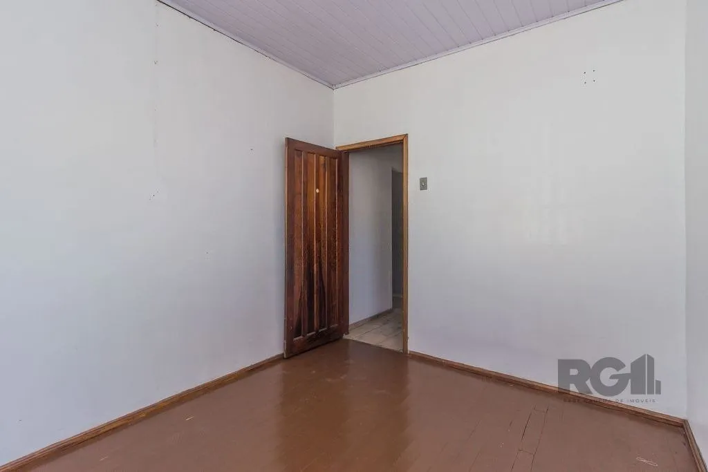 Imagem Casa de 5 dormitórios no bairro Sarandi