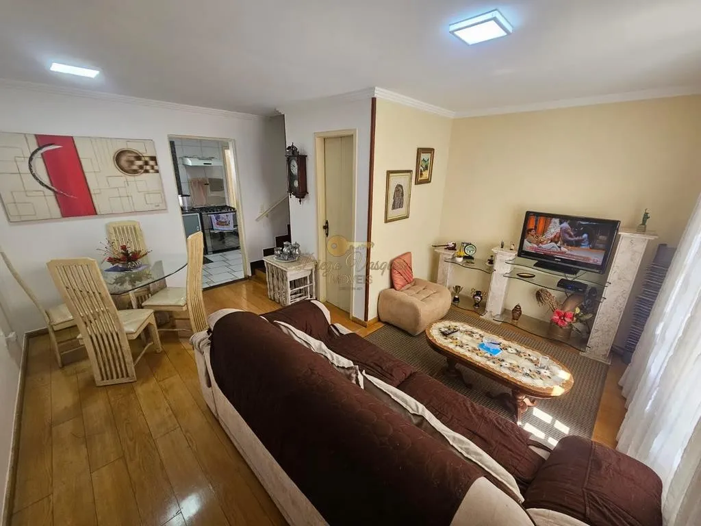 Imagem Casa em Condomínio para Venda em Teresópolis / RJ no bairro Panorama