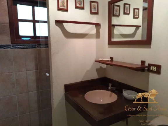 Imagem Casa a 100m da praça do Capivari para até 25 pessoas