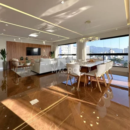 Foto do imóvel Cobertura 100% mobiliada | Centro | 3 quartos (3 suítes) | 225m²