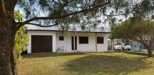 Imagem Casa para Venda em Arroio do Sal / RS no bairro Balneário Cambuim