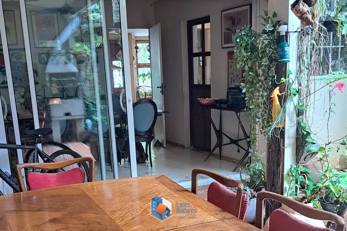 Imagem Casa de vila para venda em Vila Olímpia com 4 quartos, sendo 1 suíte, 248m²