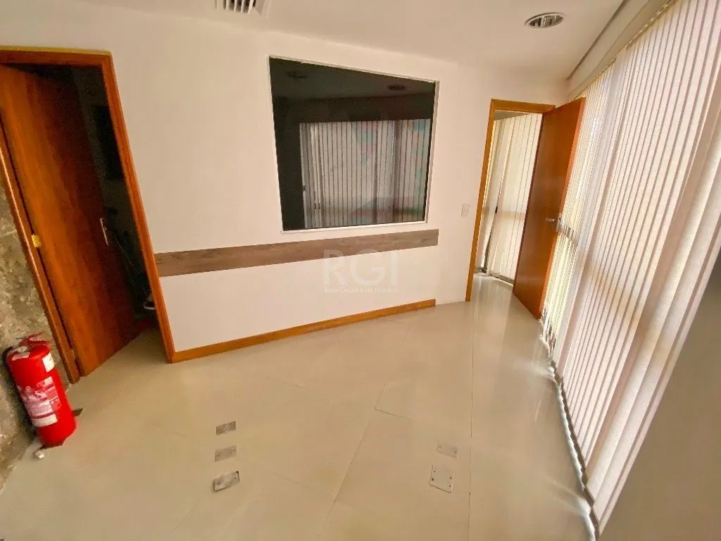 Imagem Conjunto, 160 m² Para comprar Por R$ 900.000,00 Auxiliadora - Porto Alegre/RS
