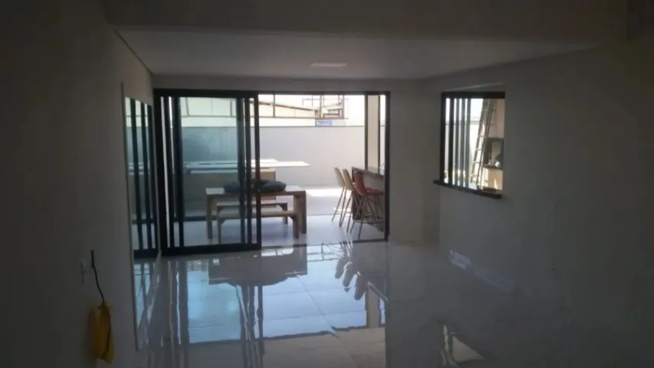 Imagem Casa de Luxo em Condomínio no Parque Ibiti Reserva em Sorocaba-SP: 4 quartos, 3 suítes, 3 salas, 5 banheiros, 4 vagas, 270m².