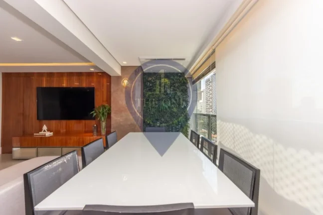 Imagem Luxuoso apartamento de 2 suítes na Vila Gumercindo, São Paulo-SP: 2 quartos, 2 salas, 3 banheiros, 2 vagas, 103m². Venha conferir!