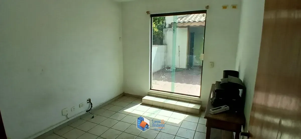 Imagem Casa comercial para venda em São Judas, 331m²