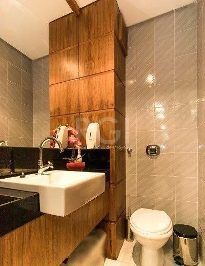 Imagem Conjunto/Sala para Venda - 87.72m², 0 dormitórios, Moinhos de Vento