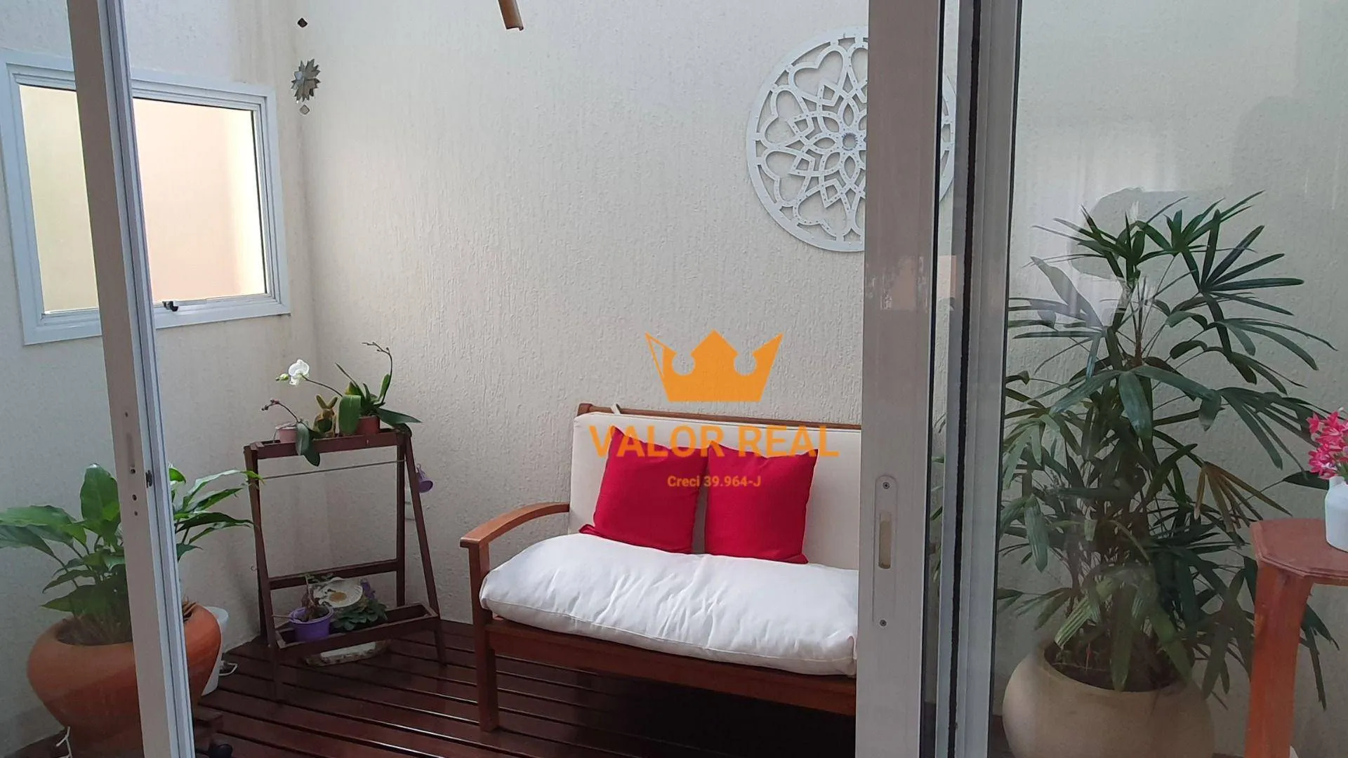 Imagem Casa Condominio na Malota Super oferta - 394 m2 AC, 5 dorm, Escrit. 10 vagas.