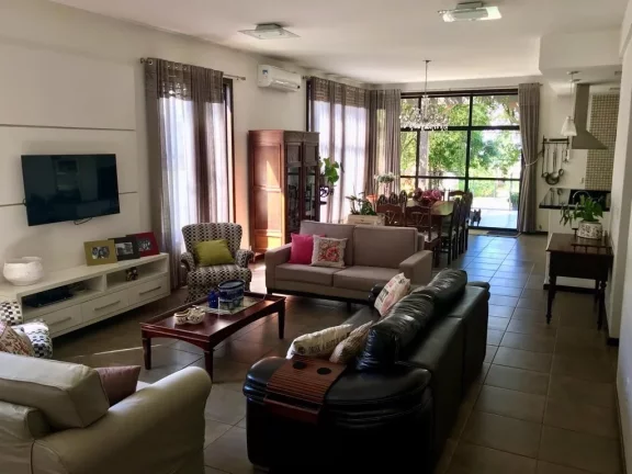 Foto do imóvel Casa para Venda em Concórdia, Centro, 4 dormitórios, 1 suíte, 3 banheiros em Osvaldo Valentim Zandavalli