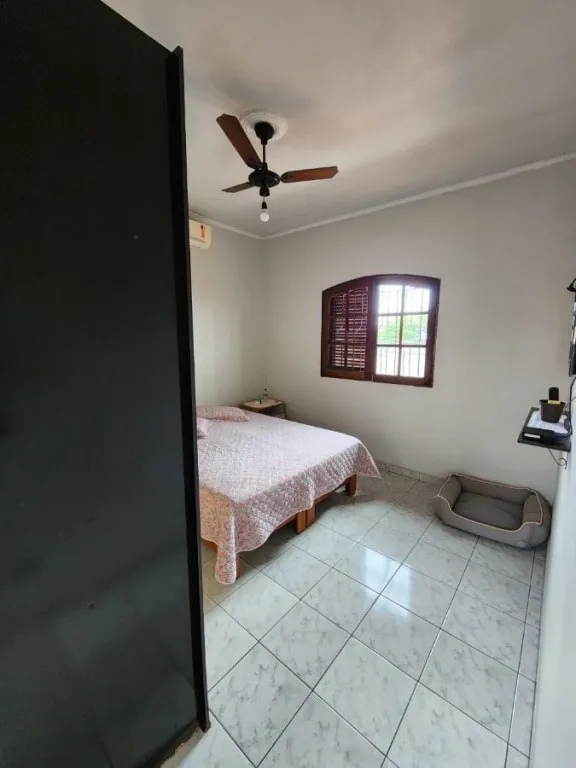 Imagem CASA COM 254,00 m² - BOQUEIRÃO - PRAIA GRANDE SP