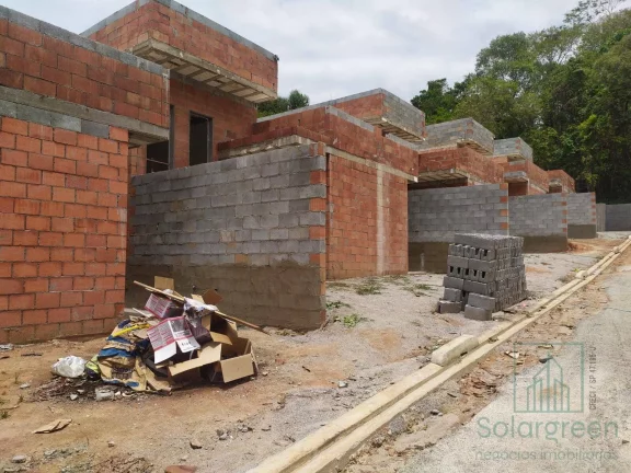 Imagem Casas à Venda com 3 Quartos e 1 Banheiro, Com 100 m² Por 800.000,00