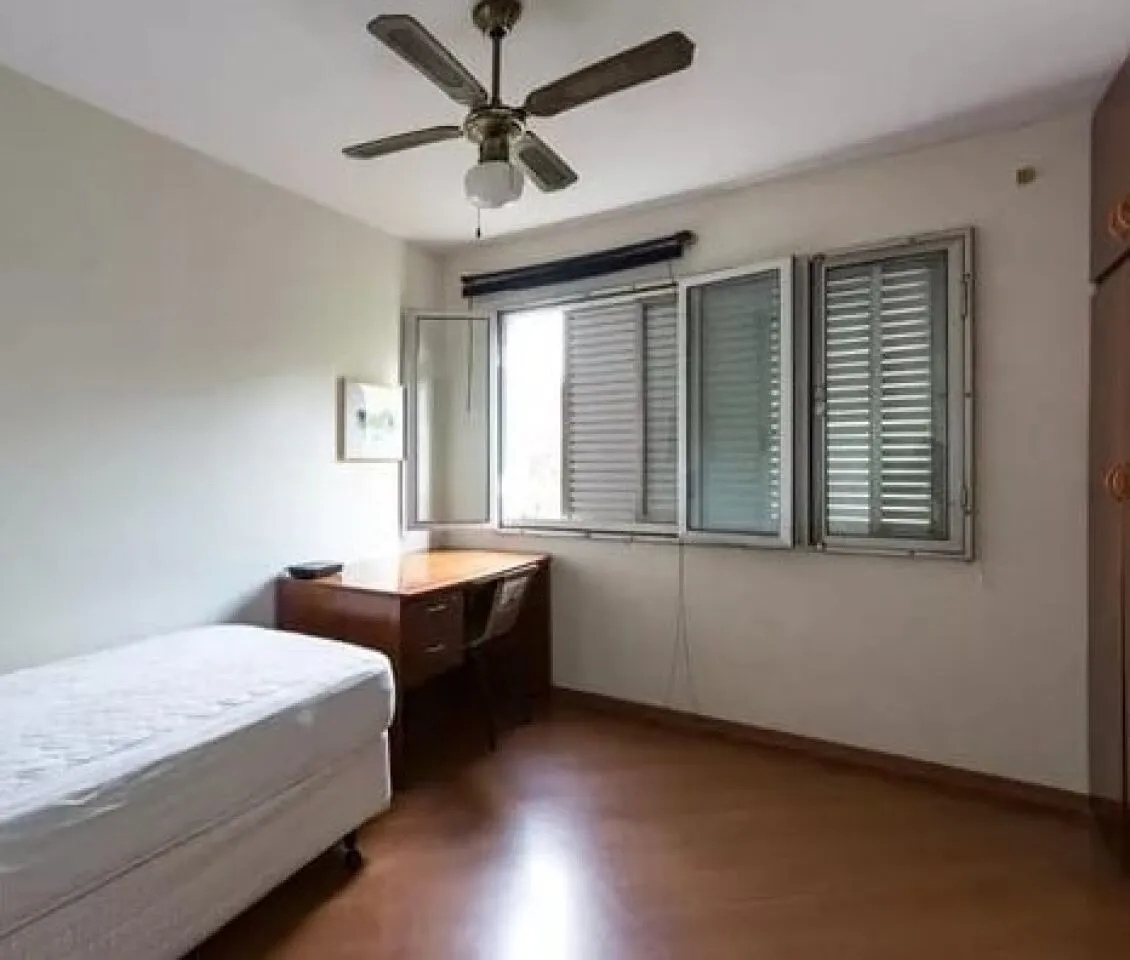Imagem Apartamento Reformado de 110 m² com 3 Dormitórios e Planta Exclusiva na Vila Olímpia.