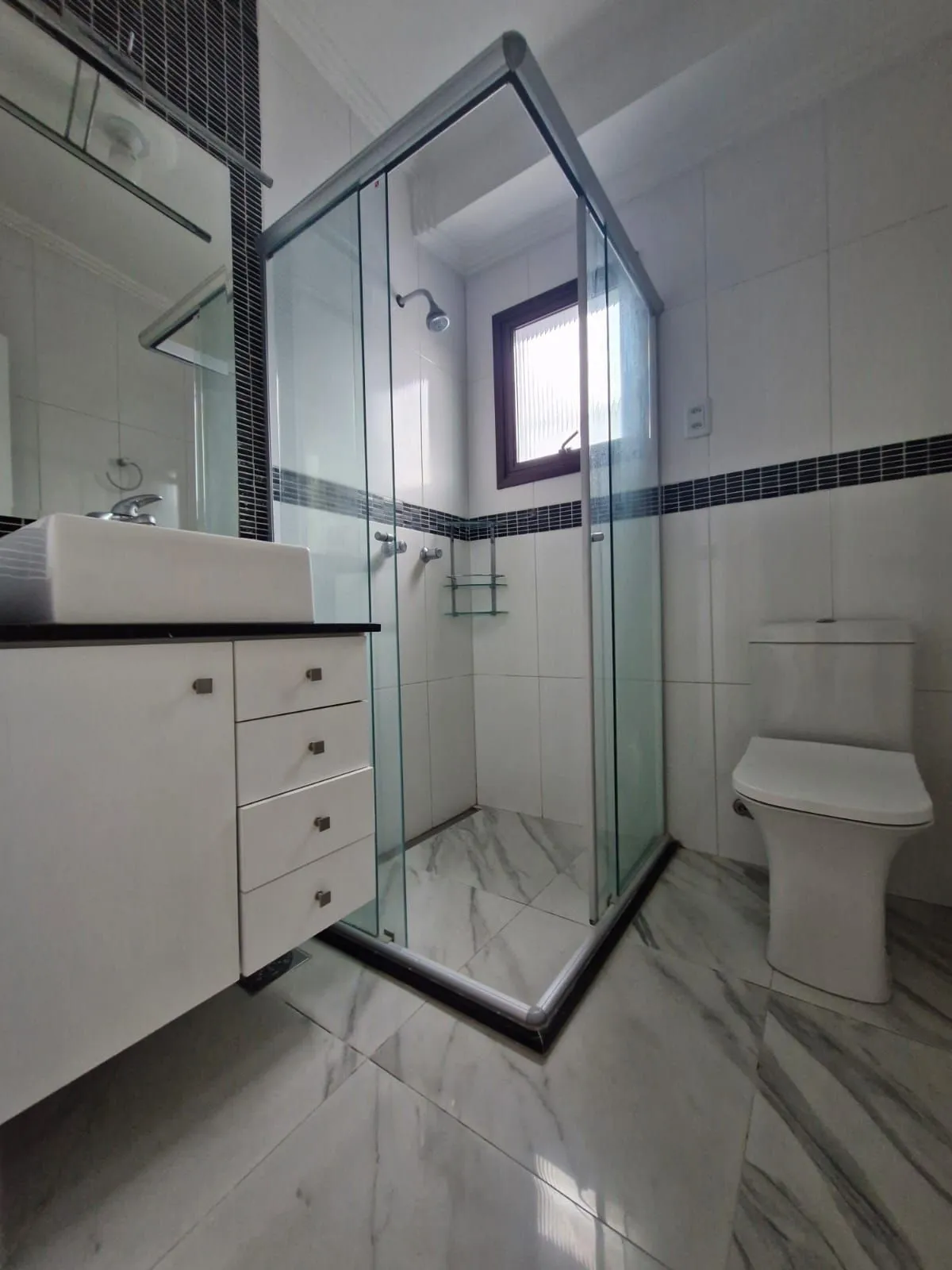 Imagem Apartamento com 2 dormitórios no bairro Nonoai