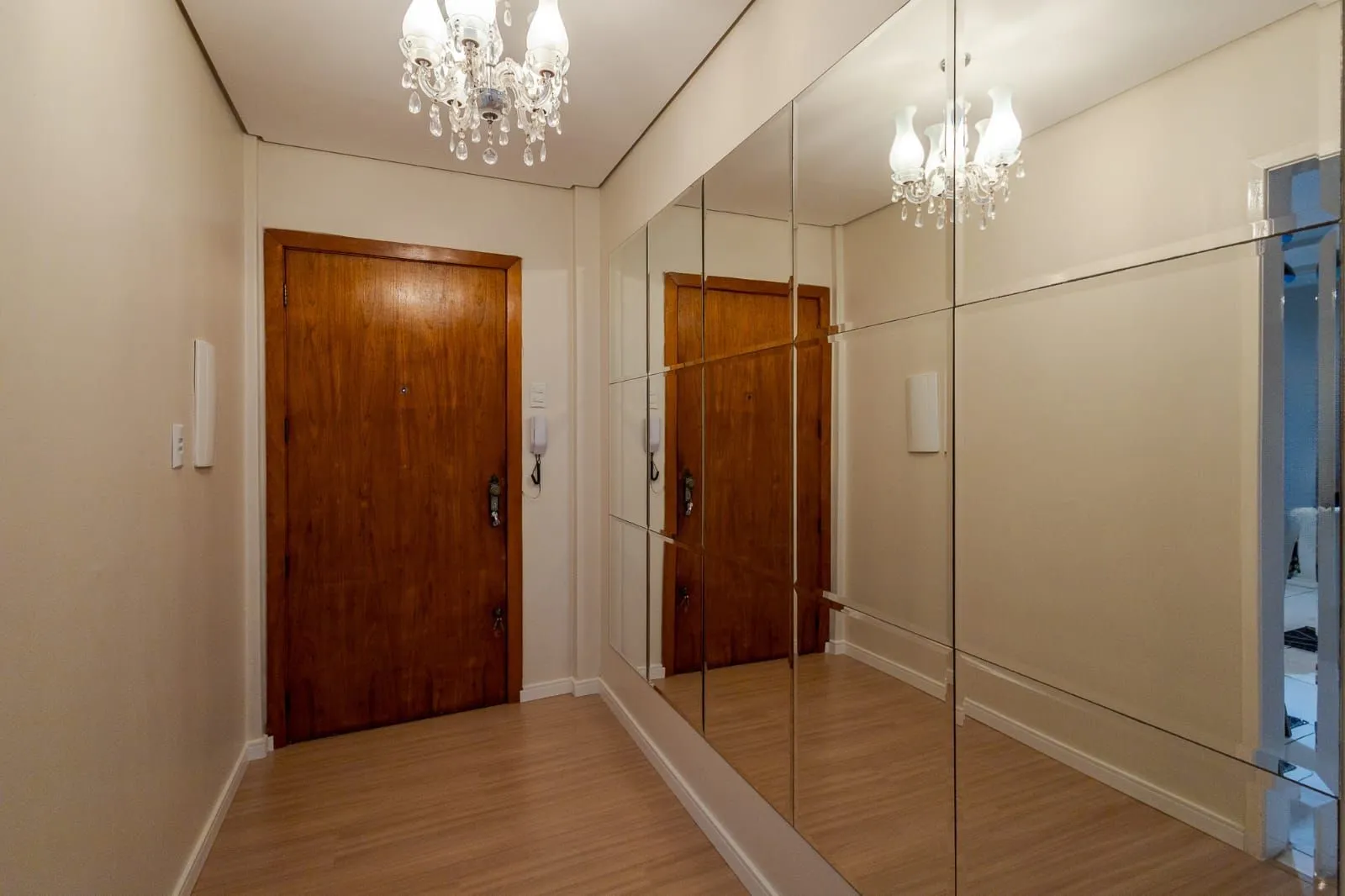 Imagem Apartamento de 80 m²semi mobiliado, 3 dormitórios e 1 suíte no Centro Histórico