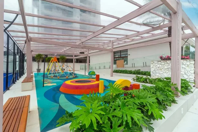 Imagem Apartamento com 3 dormitórios sendo 1 suíte e 2 vagas de garagem na praia Brava em Itajaí/SC