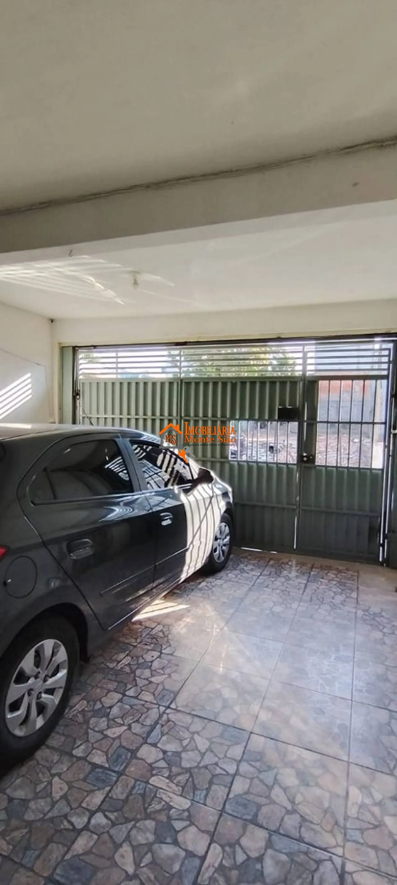 Imagem Sobrado com 5 dormitórios à venda, 180 m² por R$ 460.000,00 - Jardim Presidente Dutra - Guarulhos/SP