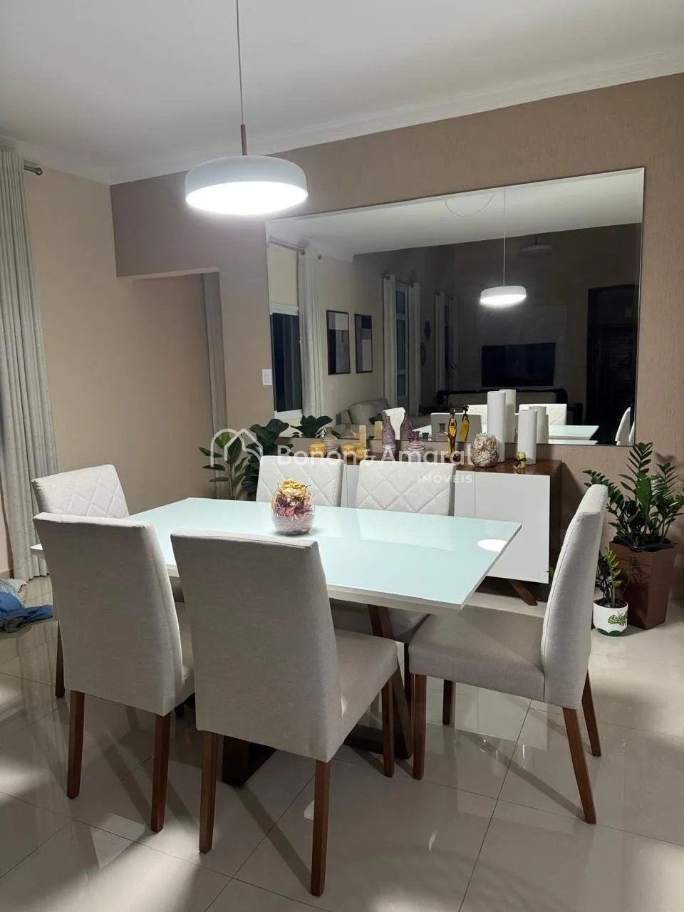 Imagem Casa com 3 suítes no Condomínio Villa Franca em Betel, Paulínia.