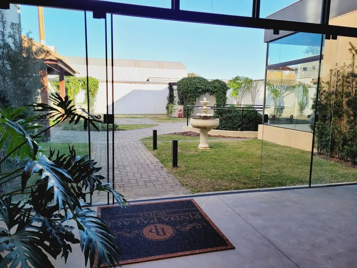 Imagem Hotel Completo para Locação com 80 Suítes e Excelente Localização Estratégi
