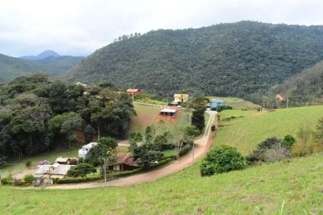 Imagem Terreno em Condomínio para Venda em Teresópolis / RJ no bairro Vale Alpino