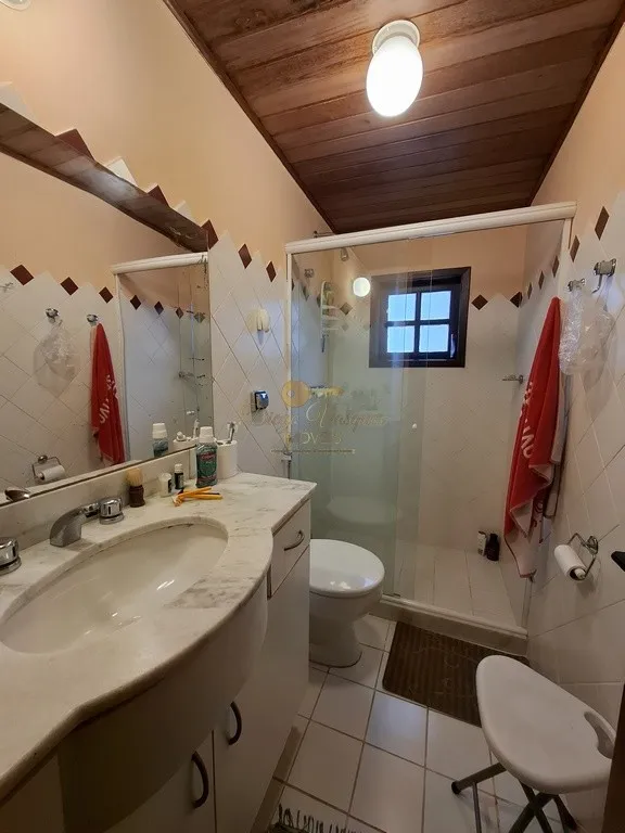 Imagem Casa em Condomínio para Venda em Teresópolis / RJ no bairro Green Valley
