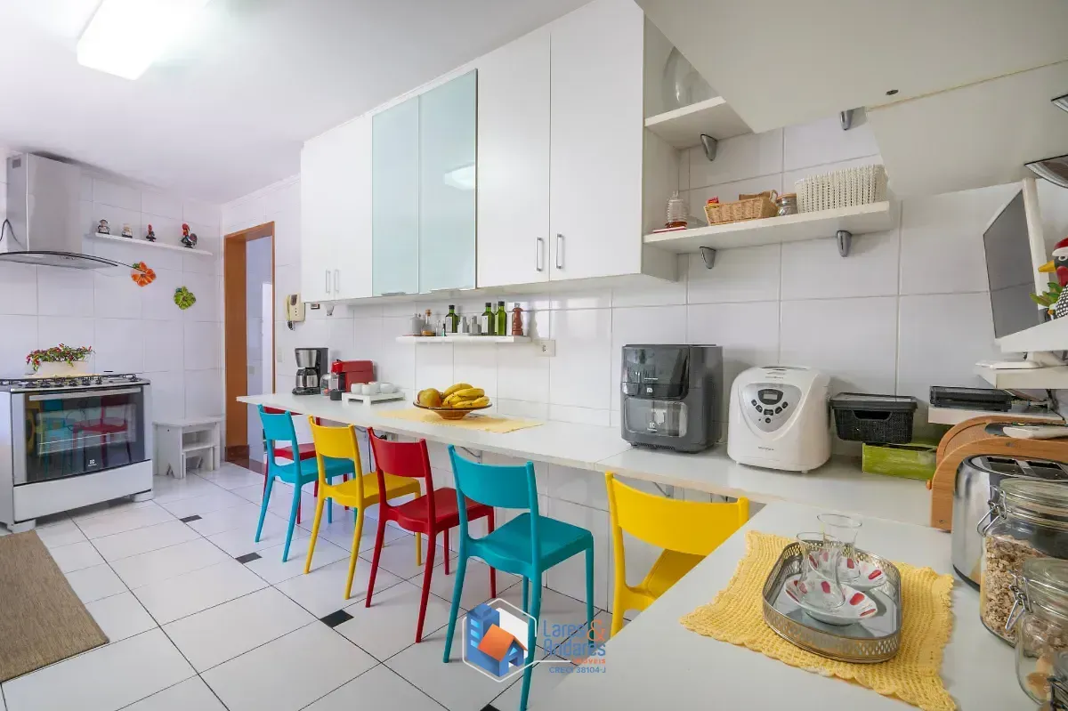 Imagem Casa para venda em Rolinópolis com 4 quartos, sendo 1 suíte, 240m²