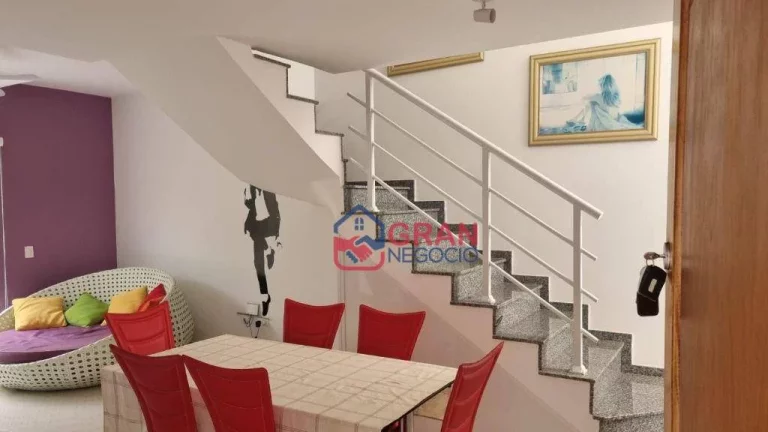 Foto do imóvel Sobrado mobiliado com piscina